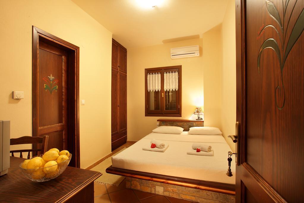 Hotel Stilvi Tsagkarada Habitación foto